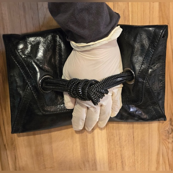 Kenneth Cole Hand Bag - Picture 12 of 16